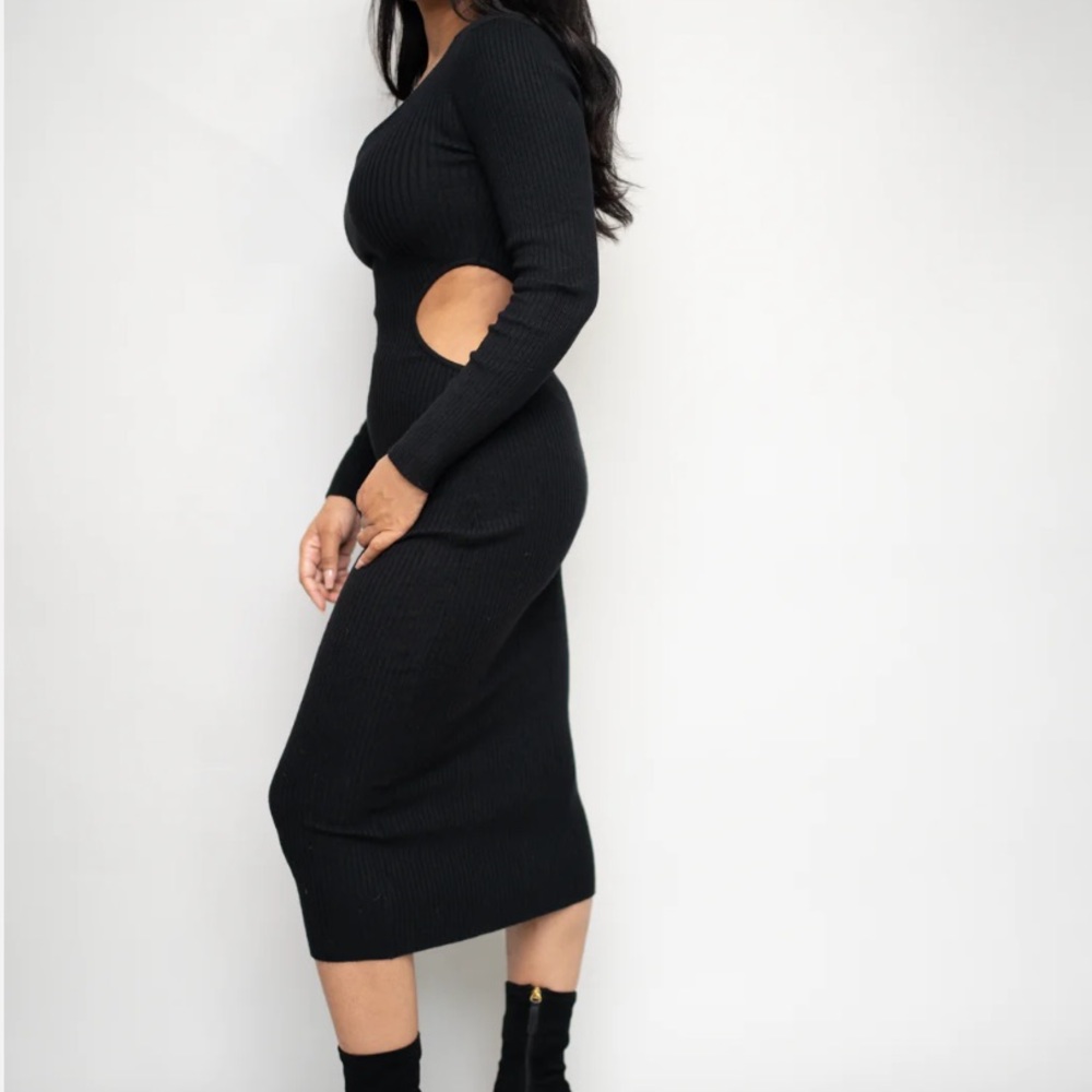 Cut Out Ribbed Sweater Dress - Picture 2 of 3